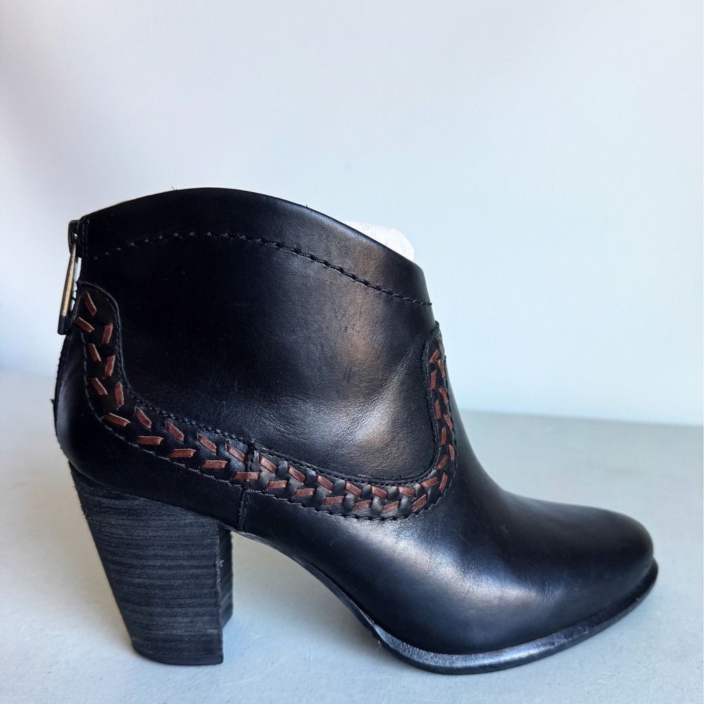 UGG Charlotte Black Leather Whipstitch Ankle Boots Block Heel Side Zip Womens 9